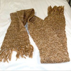 4/$10 ⚡️ Brown Tan Knitted Woven Scarf